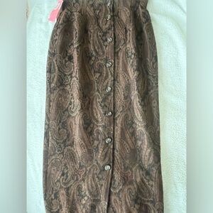 Anne Klein II Brown Paisley Pencil Skirt NWT. Size 6.  Button Down, Fully Lined.